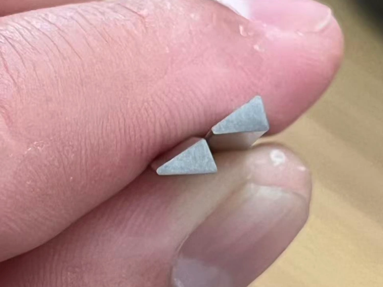 Triangular Wire 1x2
